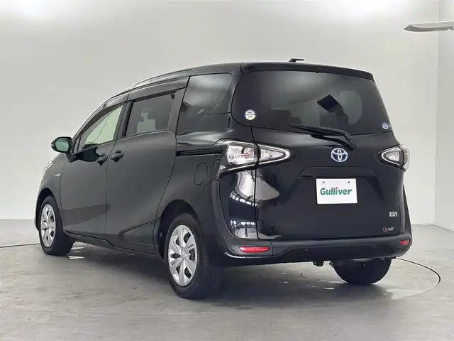 トヨタ シエンタ ハイブリッド G 福井県 2018(平30)年 2.5万km ブラックマイカ ７人乗り/3列シート/社外メモリナビ【AVIC-RW802】/CD/DVD/フルセグTV/Bluetooth/HDMI/USB/AM/FM/バックッカメラ /Toyota Safety Sense//・プリクラッシュセーフティ/・レーンディパーチャーアラート/・オートマチックハイビーム/・車両接近通報装置/・電子制御ブレーキシステム/・ヒルスタートアシストコントロール/クルーズコントロール/ビルトインETC/オートライト LED/プッシュスタート /両側パワースライドドア