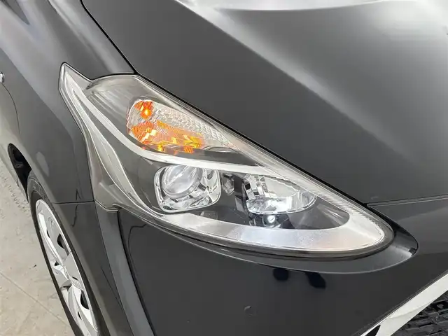 トヨタ シエンタ ハイブリッド G 福井県 2018(平30)年 2.5万km ブラックマイカ ７人乗り/3列シート/社外メモリナビ【AVIC-RW802】/CD/DVD/フルセグTV/Bluetooth/HDMI/USB/AM/FM/バックッカメラ /Toyota Safety Sense//・プリクラッシュセーフティ/・レーンディパーチャーアラート/・オートマチックハイビーム/・車両接近通報装置/・電子制御ブレーキシステム/・ヒルスタートアシストコントロール/クルーズコントロール/ビルトインETC/オートライト LED/プッシュスタート /両側パワースライドドア