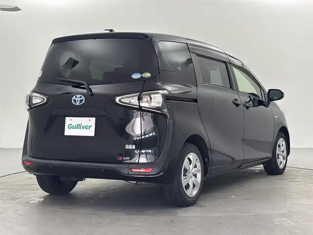 トヨタ シエンタ ハイブリッド G 福井県 2018(平30)年 2.5万km ブラックマイカ ７人乗り/3列シート/社外メモリナビ【AVIC-RW802】/CD/DVD/フルセグTV/Bluetooth/HDMI/USB/AM/FM/バックッカメラ /Toyota Safety Sense//・プリクラッシュセーフティ/・レーンディパーチャーアラート/・オートマチックハイビーム/・車両接近通報装置/・電子制御ブレーキシステム/・ヒルスタートアシストコントロール/クルーズコントロール/ビルトインETC/オートライト LED/プッシュスタート /両側パワースライドドア