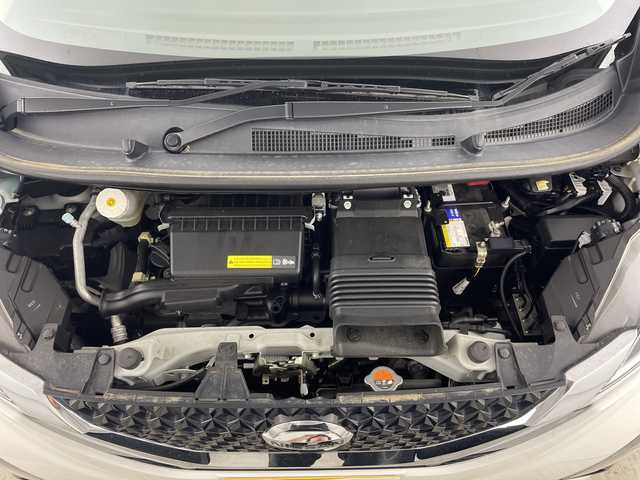 日産 デイズ ハイウェイスターG ターボ 愛知県 2019(令1)年 2万km ホワイトパール 禁煙車/ターボ/純正9インチナビ/（CD/DVD/Bluetooth/フルセグTV/AM/FM)/全方位カメラ/エマージェンシーブレーキ/セーフティシールドスイッチ/クリアランスソナー/オートマチックハイビーム/ドライブレコーダー/ETC/純正アルミホイール/スマートキー/スペアキー有/LEDヘッドライト/横滑り防止装置/純正フロアマット/アイドリングストップ