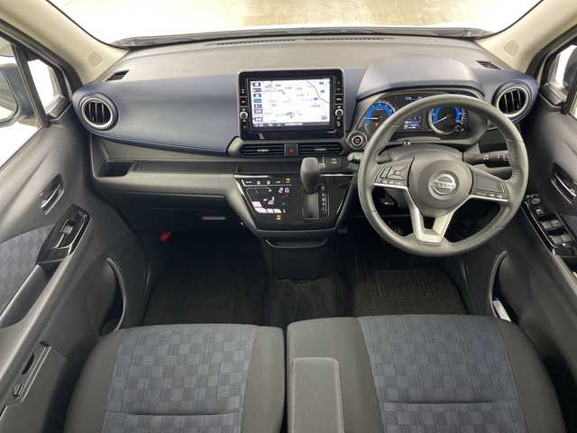 日産 デイズ ハイウェイスターG ターボ 愛知県 2019(令1)年 2万km ホワイトパール 禁煙車/ターボ/純正9インチナビ/（CD/DVD/Bluetooth/フルセグTV/AM/FM)/全方位カメラ/エマージェンシーブレーキ/セーフティシールドスイッチ/クリアランスソナー/オートマチックハイビーム/ドライブレコーダー/ETC/純正アルミホイール/スマートキー/スペアキー有/LEDヘッドライト/横滑り防止装置/純正フロアマット/アイドリングストップ