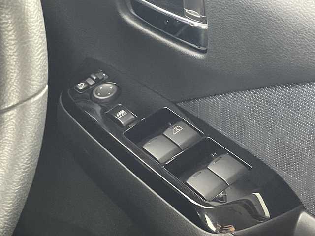 日産 デイズ ハイウェイスターG ターボ 愛知県 2019(令1)年 2万km ホワイトパール 禁煙車/ターボ/純正9インチナビ/（CD/DVD/Bluetooth/フルセグTV/AM/FM)/全方位カメラ/エマージェンシーブレーキ/セーフティシールドスイッチ/クリアランスソナー/オートマチックハイビーム/ドライブレコーダー/ETC/純正アルミホイール/スマートキー/スペアキー有/LEDヘッドライト/横滑り防止装置/純正フロアマット/アイドリングストップ