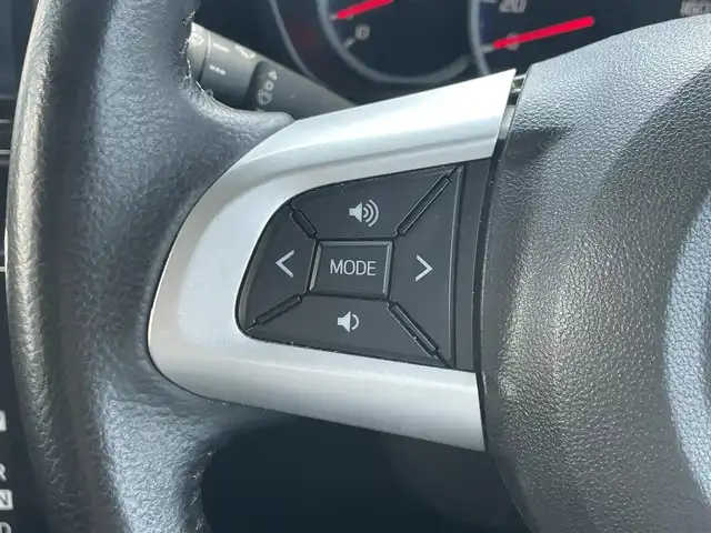 トヨタ ルーミー カスタムG－T 滋賀県 2020(令2)年 5.1万km ブラックマイカメタリック 純正９型ナビ/・Bluetooth/フルセグ/・CD/DVD/バックカメラ/革巻きステアリング/ステアリングリモコン/ETC/クルーズコントロール/両側パワースライドドア/前席シートヒーター/オートハイビーム/LEDオートライト/フォグライト/プリクラッシュセーフティ/スマートキー
