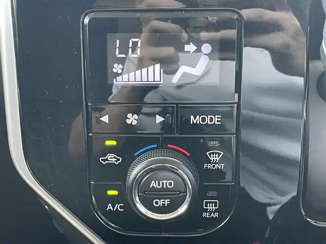 トヨタ ルーミー カスタムG－T 滋賀県 2020(令2)年 5.1万km ブラックマイカメタリック 純正９型ナビ/・Bluetooth/フルセグ/・CD/DVD/バックカメラ/革巻きステアリング/ステアリングリモコン/ETC/クルーズコントロール/両側パワースライドドア/前席シートヒーター/オートハイビーム/LEDオートライト/フォグライト/プリクラッシュセーフティ/スマートキー