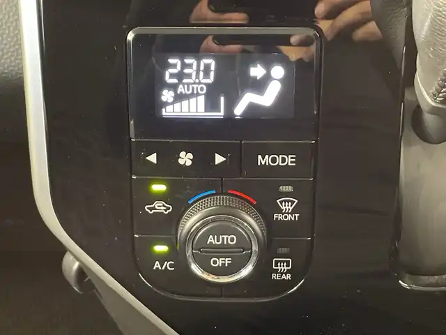 スバル ジャスティ カスタムRS スマートアシスト 栃木県 2017(平29)年 1.1万km ブライトシルバーメタリック ターボ/純正メモリナビ/（CD/DVD/TV/Bluetooth/SD/USB）/全方位カメラ/後方コーナーセンサー/ETC/両側パワースライドドア/前席シートヒーター/禁煙車/オートライト/LEDヘッドライト/横滑り防止装置/Fフォグランプ/スマートキー/プッシュスタート/アイドリングストップ/純正15インチアルミホイール/純正フロアマット