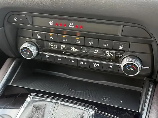 マツダ ＣＸ－８ 25S Lパッケージ 愛知県 2022(令4)年 2.6万km プラチナクォーツメタリック /禁煙車//ワンオーナー//サンルーフ//BOSEサウンド//メーカーナビ//フルセグ/USB/ACP/AA/BT//アラウンドビューモニター//前後ドライブレコーダー//ワイヤレス充電//黒革シート//前席パワーシート//運転席シートメモリー//前後シートヒーター//電動パーキングブレーキ//オートホールド//自動防眩ルームミラー//MTモード付AT//LEDオートライト//フォグランプ//オートハイビーム//オートワイパー//オートリトラウィンカーミラー//本革シート//本革巻きステアリング//ステアリングヒーター//パワーバックドア（ハンズフリー機能付き）//ルーフレール//スマートキー//スペアキー//プッシュスタート//ETC//SBS//MRCC//LAS//DAA//TSR//BSM//誤発進抑制機能//アドバンスドSCBS//RCTA//TCS//DSC//i-stop//パーキングセンサー//純正フロアマット//純正19AW//取扱説明書//ナビ取扱説明書//保証書//点検整備記録簿R4