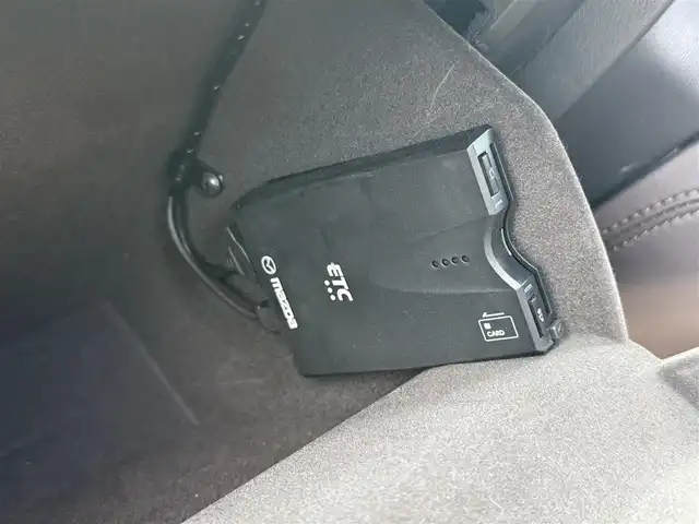 マツダ ＣＸ－８ 25S Lパッケージ 愛知県 2022(令4)年 2.6万km プラチナクォーツメタリック /禁煙車//ワンオーナー//サンルーフ//BOSEサウンド//メーカーナビ//フルセグ/USB/ACP/AA/BT//アラウンドビューモニター//前後ドライブレコーダー//ワイヤレス充電//黒革シート//前席パワーシート//運転席シートメモリー//前後シートヒーター//電動パーキングブレーキ//オートホールド//自動防眩ルームミラー//MTモード付AT//LEDオートライト//フォグランプ//オートハイビーム//オートワイパー//オートリトラウィンカーミラー//本革シート//本革巻きステアリング//ステアリングヒーター//パワーバックドア（ハンズフリー機能付き）//ルーフレール//スマートキー//スペアキー//プッシュスタート//ETC//SBS//MRCC//LAS//DAA//TSR//BSM//誤発進抑制機能//アドバンスドSCBS//RCTA//TCS//DSC//i-stop//パーキングセンサー//純正フロアマット//純正19AW//取扱説明書//ナビ取扱説明書//保証書//点検整備記録簿R4