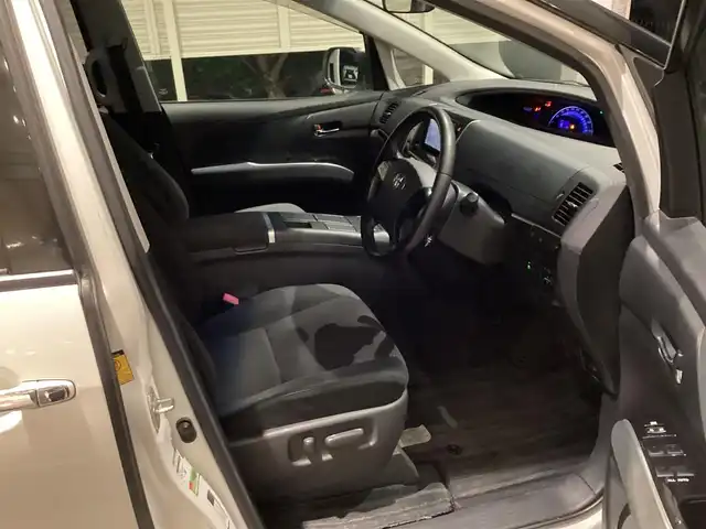 トヨタ エスティマ ハイブリッド アエラス 愛知県 2012(平24)年 14.3万km ホワイトパールクリスタルシャイン 純正ＳＤナビ　/フルセグ　/バックカメラ　/パワーバックドア　/両側パワースライドドア　/クルーズコントロール　/スマートキー　/ビルトインＥＴＣ　/ＡＣ１００Ｖ　/後席モニター　/ドライブレコーダー　/ＨＩＤヘッド