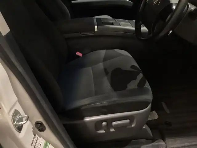 トヨタ エスティマ ハイブリッド アエラス 愛知県 2012(平24)年 14.3万km ホワイトパールクリスタルシャイン 純正ＳＤナビ　/フルセグ　/バックカメラ　/パワーバックドア　/両側パワースライドドア　/クルーズコントロール　/スマートキー　/ビルトインＥＴＣ　/ＡＣ１００Ｖ　/後席モニター　/ドライブレコーダー　/ＨＩＤヘッド