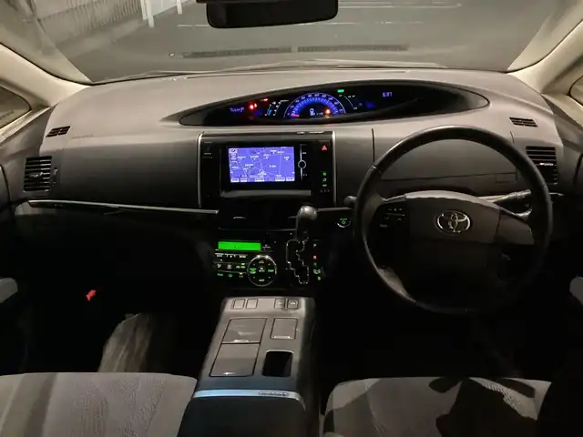 トヨタ エスティマ ハイブリッド アエラス 愛知県 2012(平24)年 14.3万km ホワイトパールクリスタルシャイン 純正ＳＤナビ　/フルセグ　/バックカメラ　/パワーバックドア　/両側パワースライドドア　/クルーズコントロール　/スマートキー　/ビルトインＥＴＣ　/ＡＣ１００Ｖ　/後席モニター　/ドライブレコーダー　/ＨＩＤヘッド