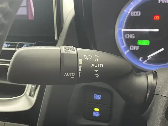 トヨタ クラウン ハイブリッド RS アドバンス 埼玉県 2021(令3)年 2.1万km シルバーM 純正１０．５型ナビ　温冷シート　Ｂカメラ　ＢＳＭ　ＨＵＤ　ＬＥＤヘッドライト　ビルトインＥＴＣ　ドライブレコーダー　パワーシート　フルセグ　ＢＴ　ＵＳＢ　ＭＴモード付ＡＴ　追従走行 衝突被害軽減 ステアリングヒーター　オートハイビーム　レーンキープ　コーナーセンサー　純正フロアマット　スマートキー　プッシュスタート　アイドリングストップ　