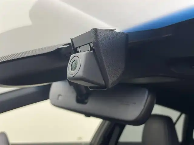 トヨタ クラウン ハイブリッド RS アドバンス 埼玉県 2021(令3)年 2.1万km シルバーM 純正１０．５型ナビ　温冷シート　Ｂカメラ　ＢＳＭ　ＨＵＤ　ＬＥＤヘッドライト　ビルトインＥＴＣ　ドライブレコーダー　パワーシート　フルセグ　ＢＴ　ＵＳＢ　ＭＴモード付ＡＴ　追従走行 衝突被害軽減 ステアリングヒーター　オートハイビーム　レーンキープ　コーナーセンサー　純正フロアマット　スマートキー　プッシュスタート　アイドリングストップ　