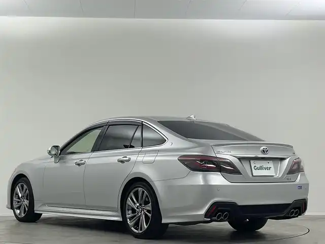 トヨタ クラウン ハイブリッド RS アドバンス 埼玉県 2021(令3)年 2.1万km シルバーM 純正１０．５型ナビ　温冷シート　Ｂカメラ　ＢＳＭ　ＨＵＤ　ＬＥＤヘッドライト　ビルトインＥＴＣ　ドライブレコーダー　パワーシート　フルセグ　ＢＴ　ＵＳＢ　ＭＴモード付ＡＴ　追従走行 衝突被害軽減 ステアリングヒーター　オートハイビーム　レーンキープ　コーナーセンサー　純正フロアマット　スマートキー　プッシュスタート　アイドリングストップ　