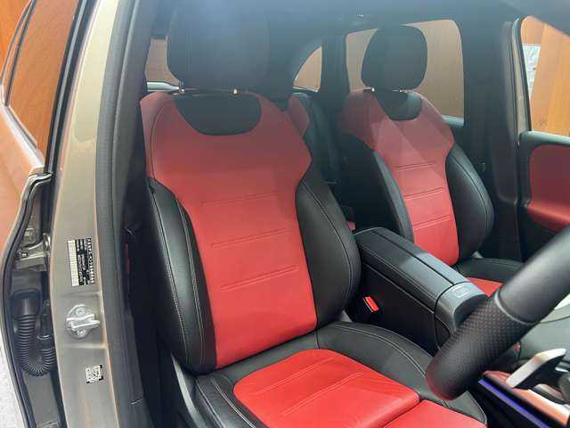 メルセデス・ベンツ Ｂ２００ｄ AMGライン 千葉県 2019(令1)年 2万km モハーベシルバー ＡＭＧレザーエクスクルーシブＰＫＧ　/パノラマＳＲ　/赤黒革シート　/ＡＣＣ　/ナビ　/ＴＶ　/Ｂｌｕｅｔｏｏｔｈ接続　/３６０°電動シート　/シートＨ　/電動リアゲート　/アンビエントライト　/衝突軽減Ｂ　/ＢＳＭ　/ＬＫＡ