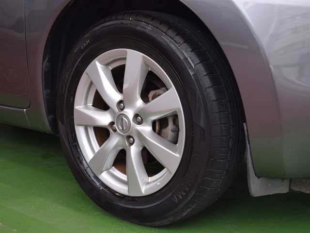 日産 ノート X DIG－S エマージェンシーB 神奈川県 2014(平26)年 5.6万km ダークメタルグレー 純正ナビ(AM/FM/CD/DVD/BT/AUX/フルセグ/SD)/アラウンドビューモニター/ETC/スマートキー/コーナーセンサー/純正マット/バイザー