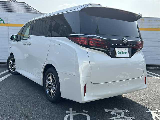 トヨタ アルファード Z 埼玉県 2024(令6)年 0.9万km プラチナホワイトパールマイカ 登録時走行距離8205km/純正DA（ナビ機能有）/フルセグテレビ/バックカメラ/オットマン/クルーズコントロール（ACC)/サンルーフ/プッシュスタート/両側パワースライドドア/パワーバックドア/ETC/ABS/全席パワーシート/全方位車外カメラ/Bluetooth接続/スマートキー/WAC/クリアランスソナー/パーキングサポートブレーキ/シートヒーター/エアシート