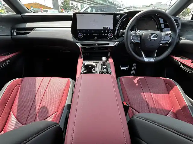 レクサス ＲＸ 350 Fスポーツ 愛知県 2024(令6)年 0.6万km ホワイトノーヴァガラスフレーク 4WD/パノラマルーフ /デジタルインナーミラー/オレンジブレーキキャリパー/スマートキー/プッシュスタート/純正14インチナビ/フルセグTV/BT/パノラミックビューモニター/ビルトイン2.0ETC/純正21インチAW/レクサスチームメイト/レクサスセーフティシステムプラス/ハーフレザーシート/前席パワーシート（D席メモリー付き）/前席シートヒーター/エアシート/ハンドルヒーター /AC100V電源/純正フロアマット/取説、保証書/スペアキー