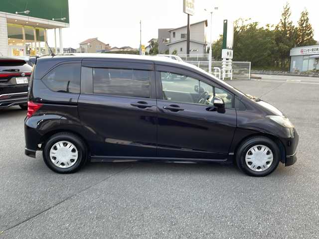 ホンダ フリード Gエアロ Lパッケージ 山梨県 2008(平20)年 5.1万km プレミアムブラキッシュパール 純正ＨＤＤナビ　/バックカメラ　/ＥＴＣ　/ＣＤ　/３列シート　/前後ドラレコ　/ウォークスルー　/純正フロアマット　/両側パワースライドドア　/ＡＢＳ　/盗難防止装置　/オートライト　/キセノンヘッドライト　/Ｗエアバッグ