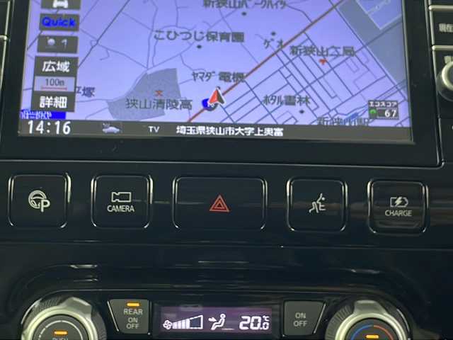 日産 セレナ e－パワー ハイウェイスター V 埼玉県 2018(平30)年 7.6万km ブリリアントホワイトパール 2トーン 純正９インチナビ　/アラウンドビューモニター　/純正フリップダウンモニター　/プロパイロット　/デジタルインナーミラー　　/パーキングサポート　/防水シート　/フルセグＴＶ　/ハンドルヒーター　/Ｂｌｕｅｔｏｏｔｈ
