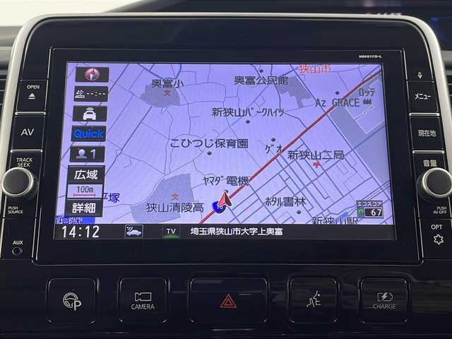 日産 セレナ e－パワー ハイウェイスター V 埼玉県 2018(平30)年 7.6万km ブリリアントホワイトパール 2トーン 純正９インチナビ　/アラウンドビューモニター　/純正フリップダウンモニター　/プロパイロット　/デジタルインナーミラー　　/パーキングサポート　/防水シート　/フルセグＴＶ　/ハンドルヒーター　/Ｂｌｕｅｔｏｏｔｈ