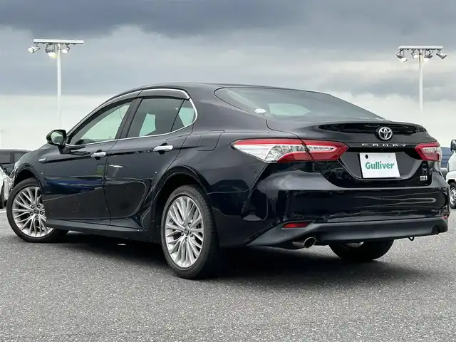 トヨタ カムリ G レザーパッケージ 島根県 2018(平30)年 5.3万km アティチュードブラックマイカ 登録時走行距離52745km/保証書/純正SDナビ/・フルセグTV/・Bluetooth接続/・CD/DVD/Blu-ray/・SDミュージックサーバー/・AM/FM/ToyotaSafetySense/・プリクラッシュセーフティ/・レーンディパーチャーアラート/・レーダークルーズコントロール/・オートマチックハイビーム/バックカメラ/ビルトインETC/レザーシート /前席パワーシート/前席シートヒーター/LEDヘッドライト/スマートキー/スペアキー/プッシュスタート