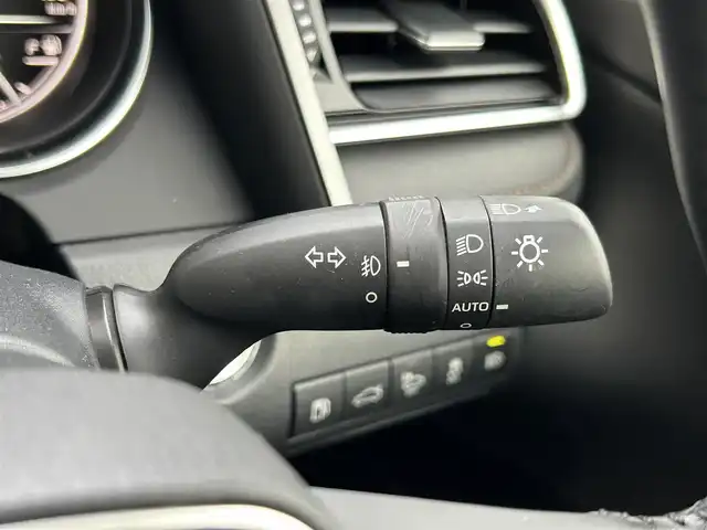 トヨタ カムリ G レザーパッケージ 島根県 2018(平30)年 5.3万km アティチュードブラックマイカ 登録時走行距離52745km/保証書/純正SDナビ/・フルセグTV/・Bluetooth接続/・CD/DVD/Blu-ray/・SDミュージックサーバー/・AM/FM/ToyotaSafetySense/・プリクラッシュセーフティ/・レーンディパーチャーアラート/・レーダークルーズコントロール/・オートマチックハイビーム/バックカメラ/ビルトインETC/レザーシート /前席パワーシート/前席シートヒーター/LEDヘッドライト/スマートキー/スペアキー/プッシュスタート