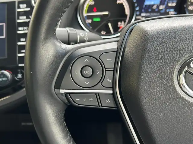 トヨタ カムリ G レザーパッケージ 島根県 2018(平30)年 5.3万km アティチュードブラックマイカ 登録時走行距離52745km/保証書/純正SDナビ/・フルセグTV/・Bluetooth接続/・CD/DVD/Blu-ray/・SDミュージックサーバー/・AM/FM/ToyotaSafetySense/・プリクラッシュセーフティ/・レーンディパーチャーアラート/・レーダークルーズコントロール/・オートマチックハイビーム/バックカメラ/ビルトインETC/レザーシート /前席パワーシート/前席シートヒーター/LEDヘッドライト/スマートキー/スペアキー/プッシュスタート