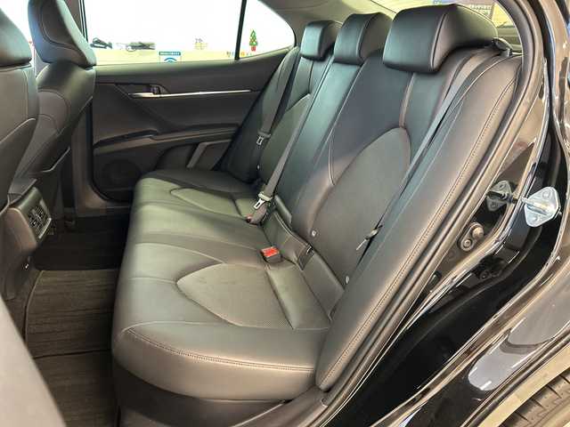 トヨタ カムリ G レザーパッケージ 岐阜県 2018(平30)年 5.3万km アティチュードブラックマイカ 純正SDナビ/・フルセグTV/・Bluetooth接続/・CD/DVD/Blu-ray/・SDミュージックサーバー/・AM/FM/ToyotaSafetySense/・プリクラッシュセーフティ/・レーンディパーチャーアラート/・レーダークルーズコントロール/・オートマチックハイビーム/バックカメラ/ビルトインETC/レザーシート /前席パワーシート/前席シートヒーター/LEDヘッドライト/スマートキー/スペアキー/プッシュスタート /保証書