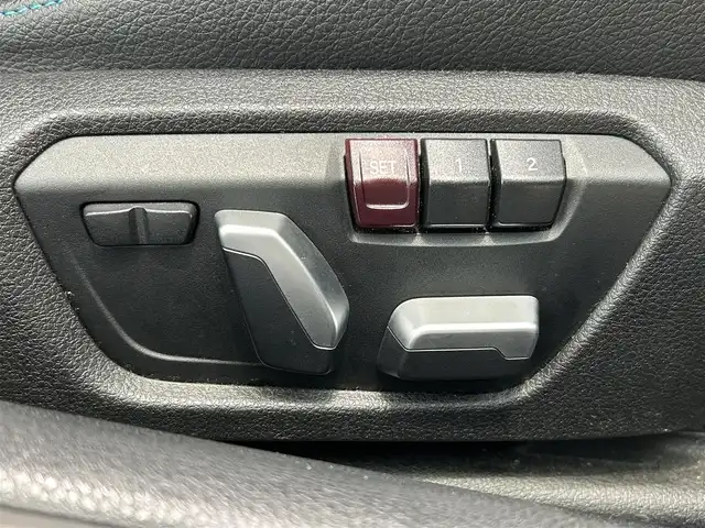 ＢＭＷ Ｍ２ 宮城県 2017(平29)年 7万km 青 ツインターボ/純正SDナビ/・CD/DVD/BT/・バックカメラ/・ETC/インテリジェントセーフティ/クリアランスソナー/速度警告/レザーシート/・シートヒーター（運転席/助手席）/・パワーシート（運転席/助手席）/・シートメモリー（運転席）/LEDヘッドライト/・オートライト/革巻きステアリング/・ステアリングスイッチ/・パドルシフト/純正アルミホイール/電動格納ミラー