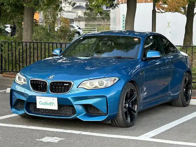 ＢＭＷ Ｍ２ 宮城県 2017(平29)年 7万km 青 ツインターボ/純正SDナビ/・CD/DVD/BT/・バックカメラ/・ETC/インテリジェントセーフティ/クリアランスソナー/速度警告/レザーシート/・シートヒーター（運転席/助手席）/・パワーシート（運転席/助手席）/・シートメモリー（運転席）/LEDヘッドライト/・オートライト/革巻きステアリング/・ステアリングスイッチ/・パドルシフト/純正アルミホイール/電動格納ミラー