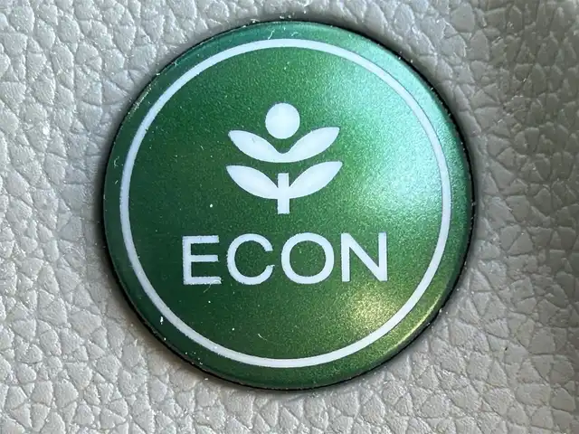 ホンダ Ｎ ＷＧＮ G SSパッケージ 岡山県 2016(平28)年 11.6万km プレミアムホワイトパールⅡ 登録時走行距離115154km/ワンオーナー/純正ナビ/地デジTV(AM/FM/CD/DVD/Bluetooth)/バックカメラ/ビルトインETC/ドライブレコーダー/シティブレーキアクティブシステム/横滑り防止装置/アイドリングストップ/電動格納ミラー/オートライト/USB端子/フロアマット/プッシュスタート/スマートキー×2/保証書/取扱説明書