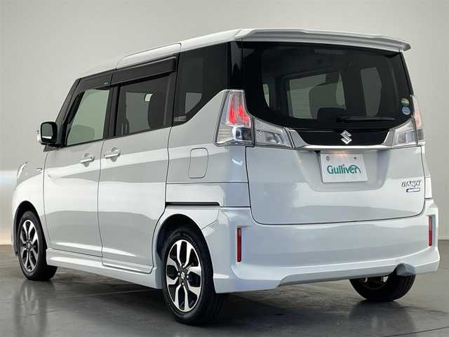 スズキ ソリオ バンディット HV MV 福岡県 2015(平27)年 7.6万km ピュアホワイトP (株)IDOMが運営する【じしゃロン八幡西店】の自社ローン専用車両になります。こちらは現金またはオートローンご利用時の価格です。自社ローンご希望の方は別途その旨お申付け下さい/純正ナビ/フルセグTV/シートヒーター/両側パワスラ/全方位モニター/LEDヘッドライト/禁煙車/フォグランプ/オートライト/純正フロアマット/Bluetooth/USB入力端子
