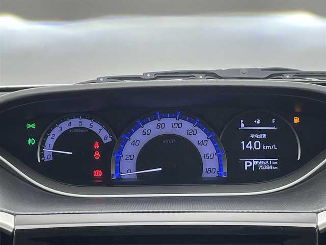 スズキ ソリオ バンディット HV MV 福岡県 2015(平27)年 7.6万km ピュアホワイトP (株)IDOMが運営する【じしゃロン八幡西店】の自社ローン専用車両になります。こちらは現金またはオートローンご利用時の価格です。自社ローンご希望の方は別途その旨お申付け下さい/純正ナビ/フルセグTV/シートヒーター/両側パワスラ/全方位モニター/LEDヘッドライト/禁煙車/フォグランプ/オートライト/純正フロアマット/Bluetooth/USB入力端子