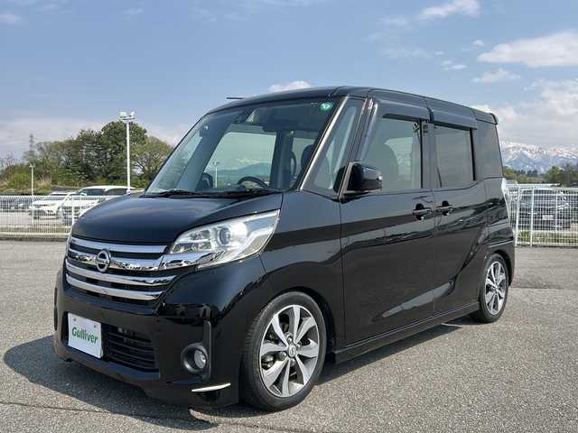 日産 デイズ ルークス ハイウェイスターX Gパッケージ 富山県 2015(平27)年 2.8万km ブラック ４ＷＤ/スマートキー /両側パワースライドドア/社外ドラレコ/社外ナビ・フルセグＴＶ/ＣＤ・ＤＶＤ・ＳＤ再生可能/アラウンドビューカメラ/ＥＴＣ/ＨＩＤオートライト/スペアキー/保証書・取説書
