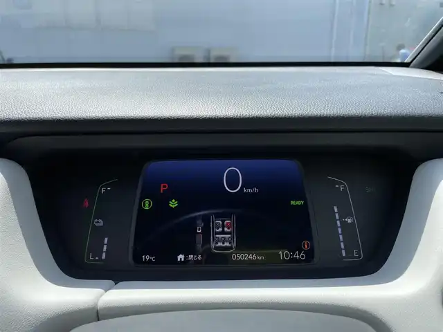 ホンダ フィット e:HEVホーム 石川県 2020(令2)年 5.1万km プラチナホワイトパール 純正8型ナビ/フルセグTV/バックカメラ/LEDヘッドライト/ETC/ホンダセンシング/レーダークルーズ/スマートキー/プッシュスタート/電動ミラー/コーナーセンサー/ABS/保証書