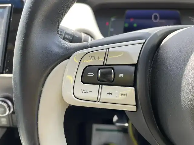 ホンダ フィット e:HEVホーム 石川県 2020(令2)年 5.1万km プラチナホワイトパール 純正8型ナビ/フルセグTV/バックカメラ/LEDヘッドライト/ETC/ホンダセンシング/レーダークルーズ/スマートキー/プッシュスタート/電動ミラー/コーナーセンサー/ABS/保証書
