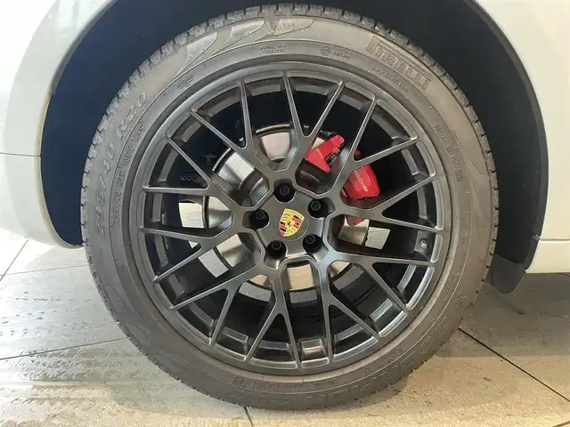 ポルシェ マカン GTS 愛知県 2016(平28)年 5.2万km パール スポーツクロノＰＫＧ　/スポーツエグゾースト/パノラマルーフ　/２０インチＲＳスパイダーデザインＡＷ　/純正ナビ　/３６０度カメラ　/Ｂｌｕｅｔｏｏｔｈ　/フルセグＴＶ　/クルコン　/レーンチェンジアシスト　/パークアシスト　/ドライブレコーダー/LEDヘッドライト/ETC2.0/社外レーダープッシュスタート/アイドリングストップ