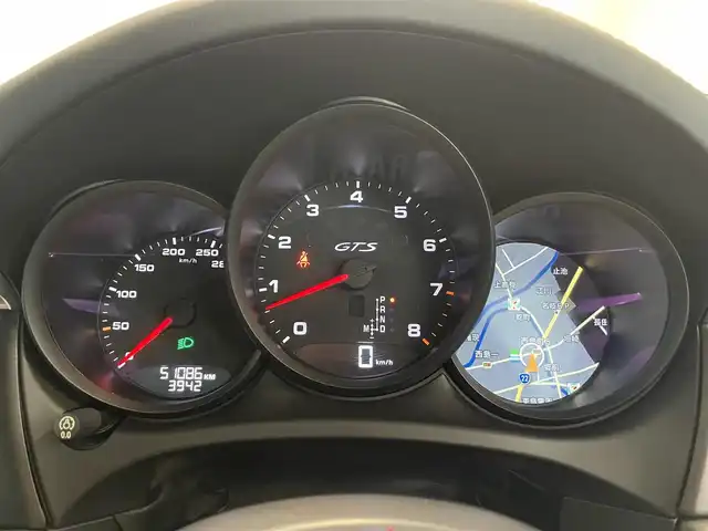 ポルシェ マカン GTS 愛知県 2016(平28)年 5.2万km パール スポーツクロノＰＫＧ　/スポーツエグゾースト/パノラマルーフ　/２０インチＲＳスパイダーデザインＡＷ　/純正ナビ　/３６０度カメラ　/Ｂｌｕｅｔｏｏｔｈ　/フルセグＴＶ　/クルコン　/レーンチェンジアシスト　/パークアシスト　/ドライブレコーダー/LEDヘッドライト/ETC2.0/社外レーダープッシュスタート/アイドリングストップ