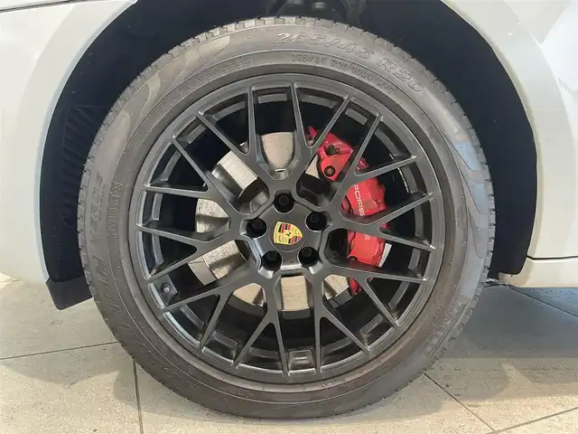 ポルシェ マカン GTS 愛知県 2016(平28)年 5.2万km パール スポーツクロノＰＫＧ　/スポーツエグゾースト/パノラマルーフ　/２０インチＲＳスパイダーデザインＡＷ　/純正ナビ　/３６０度カメラ　/Ｂｌｕｅｔｏｏｔｈ　/フルセグＴＶ　/クルコン　/レーンチェンジアシスト　/パークアシスト　/ドライブレコーダー/LEDヘッドライト/ETC2.0/社外レーダープッシュスタート/アイドリングストップ