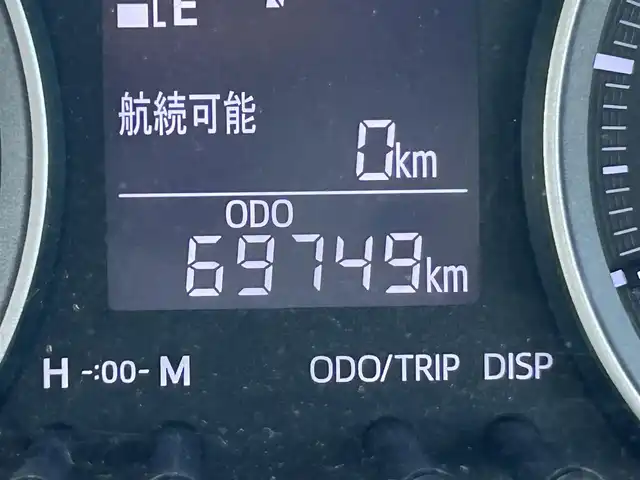 ダイハツ キャスト スタイル X 奈良県 2017(平29)年 7万km ブラックマイカメタリック (株)IDOMが運営する【じしゃロン奈良店】の自社ローン専用車両になります。/こちらは現金またはオートローンご利用時の価格です。自社ローンご希望の方は別途その旨お申付け下さい。