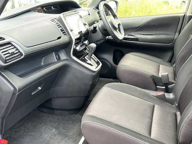 日産 セレナ ハイウェイスター G プロパイロットED 茨城県 2017(平29)年 9万km マルーンレッド 2トーン プロパイロット/エマージェンシーブレーキ/フリップダウンモニター/純正SDナビ/　　BT/CD/DVD/Blu-ray/ワンセグ/バックカメラ/両側パワースライドドア/インテリジェントクルーズコントロール/HIDオートライト/15インチアルミホイール/ルーフキャリア/アイドリングストップ/スマートキー/ETC