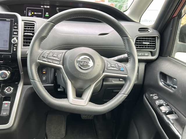 日産 セレナ ハイウェイスター G プロパイロットED 茨城県 2017(平29)年 9万km マルーンレッド 2トーン プロパイロット/エマージェンシーブレーキ/フリップダウンモニター/純正SDナビ/　　BT/CD/DVD/Blu-ray/ワンセグ/バックカメラ/両側パワースライドドア/インテリジェントクルーズコントロール/HIDオートライト/15インチアルミホイール/ルーフキャリア/アイドリングストップ/スマートキー/ETC