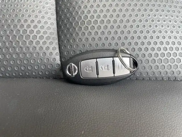 日産 エクストレイル ハイブリッド 20X エマージェンシーブレーキ 栃木県 2015(平27)年 4.9万km バーニングレッド (株)IDOMが運営する【じしゃロン宇都宮店】の自社ローン専用車両になります。こちらは現金またはオートローンご利用時の価格です。自社ローンご希望の方は別途その旨お申付け下さい/純正ナビ/アラウンドビューモニター/カプロンシート/シートヒーター/エアシート/クルーズコントロール/フルセグ/スマートキー/４ＷＤ/純正アルミホイール