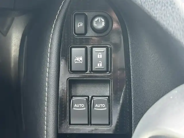 トヨタ ８６ GT 岡山県 2020(令2)年 7.5万km クリスタルホワイトパール 登録時走行距離74150km/TRDマフラー/社外ナビ/フルセグTV(AM.FM.CD.DVD.TV.BT)/エアロ（フロント・リア）/バックカメラ/ETC/ドライブレコーダー/衝突軽減ブレーキ/クルーズコントロール/横滑り防止装置/オートライト/17インチ社外AW（ホットスタッフ/GSPEED）/純正フロアマット/プッシュスタート