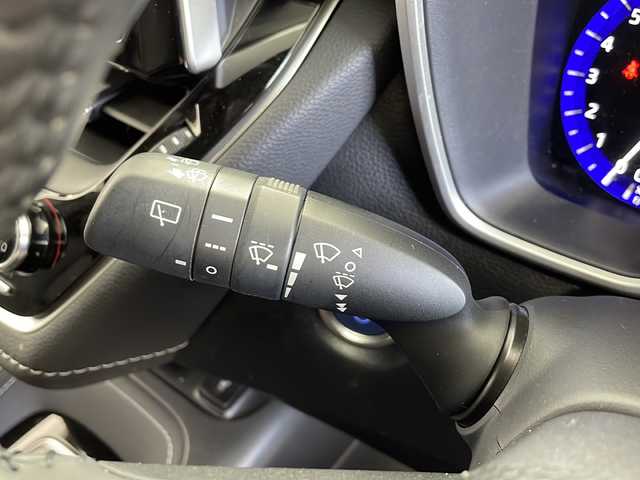 トヨタ カローラ スポーツ ハイブリッドG スタイルPKG 愛知県 2021(令3)年 4.4万km アティチュードブラックマイカ /禁煙車//特別仕様”スタイルパッケージ”//純正7インチディスプレイオーディオ//バックカメラ//ビルトインETC//純正16インチアルミホイール(ブラック塗装)//エクステリア サテンクロムメッキ加飾//Bi-Beam LEDヘッドライト(オートライト機能付)//LEDフォグランプ//7インチTFTカラーマルチインフォメーションディスプレイ//合皮+レザテックコンビシート//トヨタセーフティセンス//プリクラッシュセーフティ//レーントレーシングアシスト//レーダークルーズコントロール//アダプティブハイビームシステム//ロードサインアシスト//インテリジェントクリアランスソナー//パーキングサポートブレーキ//グリルシャッター//ステッチ付合皮インテリア//ドライブモード(エコ・ノーマル・スポーツ・EV)//革巻きステアリング//ステアリングスイッチ//純正ドアバイザー//プッシュスタート//電動格納ミラーウィンカー//電子パーキングブレーキ//ブレーキホールド//スペアキー