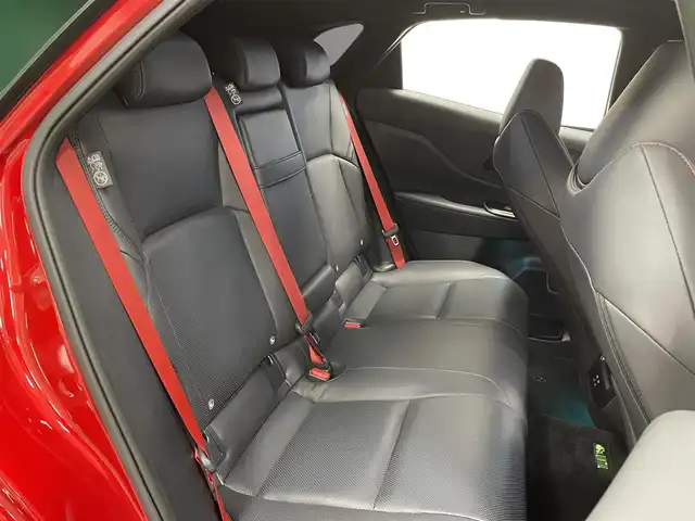 トヨタ クラウン スポーツ RS 栃木県 2024(令6)年 1万km 赤Ⅱ ワンオーナー /禁煙車/パノラマルーフ/寒冷地仕様/プラグインハイブリット/15m充電ケーブルあり（外部給電アタッチメントあり）/純正ナビ（フルセグTV/BT/HDMI）/USB入力端子/パノラミックビューモニター/ビルトインETC2.0/パワーバックドア/前席シートヒーター/前席パワーシート/ステアリングヒーター/前席エアーシート/前後クリアランスソナー/置くだけ充電/トヨタセーフティーセンス/・プリクラッシュセーフティ/・アダブティブクルーズコントロール/・オートマチックハイビーム/・ロードサインアシスト/・ブラインドスポットモニター/・プロアクティブドライビングアシスト/・リアクロストラフィックアラート/・リヤカメラディテクション/・駐車時支援パーキングサポートシステム/横滑り防止/100V充電/ヘッドアップディスプレイ/デジタルインナーミラー/純正フロアマット/純正21インチAW/オートライト/LEDヘッドライト/フォグライト/スマートキー×2/プッシュスタート/保証書/取扱説明書