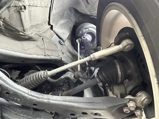 トヨタ ハリアー Z レザーパッケージ 滋賀県 2020(令2)年 4.7万km プレシャスブラックパール ガソリン/2WD(FF)/CVT/モデリスタエアロ/JBLプレミアムサウンド/12.3インチ純正ナビ/(FM/AM/フルセグTV/Bluetooth)/ETC/デジタルインナーミラー（前後方録画機能付）/パノラミックビューモニター/バックカメラ/ＴｏｙｏｔａＳａｆｅｔｙＳｅｎｓｅ/・プリクラッシュブレーキアシスト	/・インテリジェントクリアランスソナ-/・レーンキープアシスト	/・レーダークルーズコントロール/・標識検知機能	/運転席・助手席シートヒーター/運転席・助手席シートベンチレーション/シートメモリー/電動リアゲート/電動格納ミラー/電動パーキング/ブレーキホールド/革巻きステアリング/ステアリングスイッチ/ステアリングヒーター/オートライト/フロントフォグ/LEDヘッドライト/オートマチックハイビーム/フルオートエアコン/プッシュスタート/スマートキー