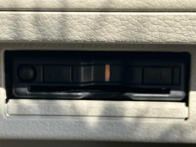 スズキ ラパン L 岩手県 2018(平30)年 3万km ブルーイッシュブラックパール3 社外ナビ（型式CN-RE05WD ）/フルセグTV/バックカメラ /衝突安全装置 /ETC /前席シートヒーター /アイドリングストップ /横滑り防止装置 /フロアマット /ドアバイザー/スマートキー/プッシュスタート/12V/120Wソケット/スタッドレス鉄ホイール積込/保証書　取説　ナビ取説