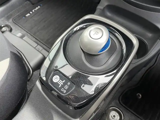 日産 ノート e－パワー X 宮城県 2018(平30)年 7.2万km パール 走行距離：７１８８４ｋｍ/デジタルインナーミラー/ｅパワー/ＥＴＣ/純正アルミホイール/全方位カメラ/前後コーナーセンサー/パーキングアシスト/電格ミラー/ウィンカーミラー/ＤＶＤ/ＳＤナビ/プリクラッシュ/純正フロアマット/レベライザー