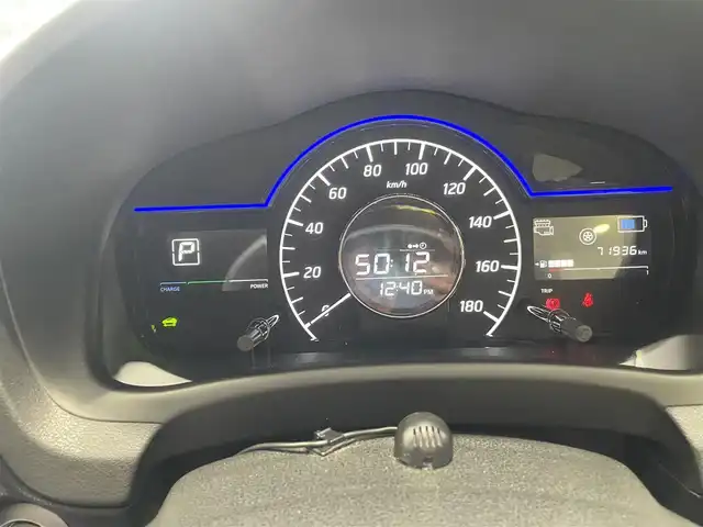 日産 ノート e－パワー X 和歌山県 2018(平30)年 7.2万km パール (株)IDOMが運営する【じしゃロン和歌山店】の自社ローン専用車両になります。こちらは現金またはオートローンご利用時の価格です。自社ローンご希望の方は別途その旨お申付け下さい/デジタルインナーミラー/ｅパワー/ＥＴＣ/純正アルミホイール/全方位カメラ/前後コーナーセンサー/パーキングアシスト/ウィンカーミラー/ＤＶＤ/ＳＤナビ/純正フロアマット